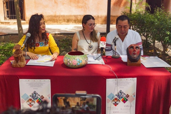 Coneculta difunde convocatoria para artesanos en máscara, laca, talla en madera y bordado e indumentaria tradicional
