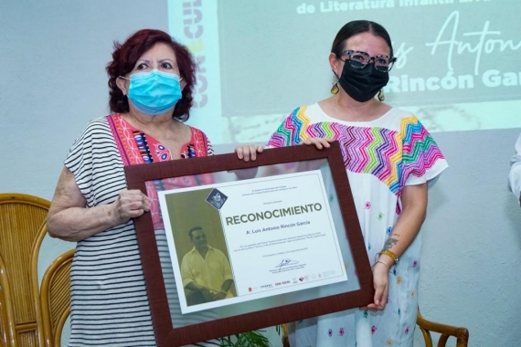 Coneculta entrega el Primer Premio Estatal de Literatura Infantil Elva Macías 2022